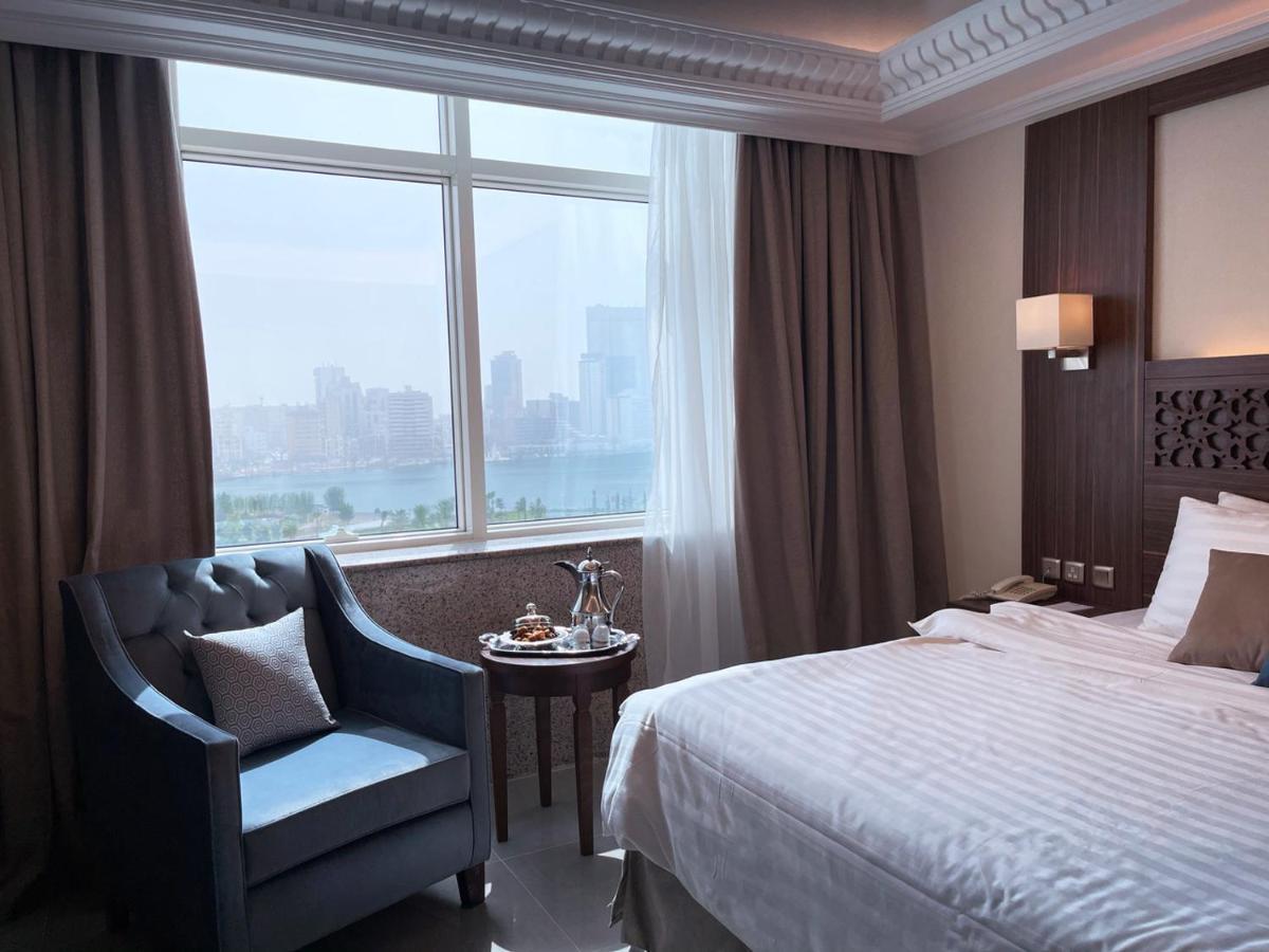 Aparthotel Lake 4*
